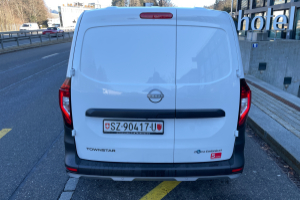 lieferwagen_und_transporter_-_townstar_ev45_kwh_22kw_l2_acenta_mit_ahk_-_nissan_293511.jpg