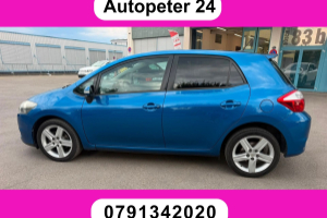 lieferwagen_und_transporter_-_toyota_auris_1_8_linea_sol_-_toyota_300734.jpg