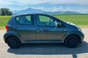 lieferwagen_und_transporter_-_toyota_aygo_1_0_linea_luna_-_toyota_300283.jpg