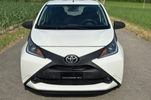 lieferwagen_und_transporter_-_toyota_aygo_1_0_vvt-i_x-clusiv_multimode_-_toyota_300292.jpg