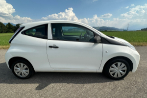 lieferwagen_und_transporter_-_toyota_aygo_1_0_vvt-i_x-clusiv_multimode_-_toyota_300295.jpg