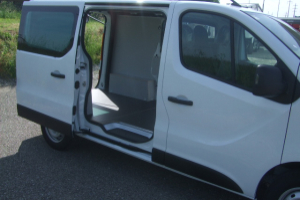 lieferwagen_und_transporter_-_trafic_dci110__l1_h1__euro_6d_-_renault_153661.jpg