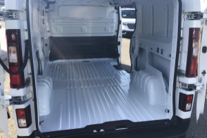 lieferwagen_und_transporter_-_trafic_e-tech__l2_h1__90_kw___elektro_-_renault_217894.jpg