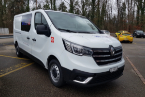 lieferwagen_und_transporter_-_trafic_e-tech_red_edition_l2h1_-_renault_201839.jpg