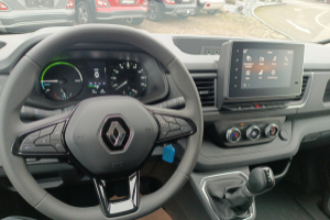 lieferwagen_und_transporter_-_trafic_red_ev52_22kw_l2h1_-_renault_170540.jpg