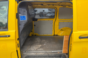 lieferwagen_und_transporter_-_vito_119_4x4__-_mercedes_297223.jpg