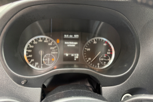 lieferwagen_und_transporter_-_vito_119_4x4__-_mercedes_297228.jpg
