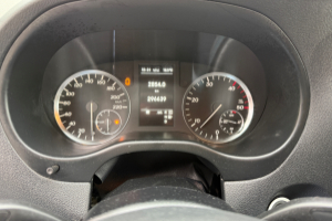 lieferwagen_und_transporter_-_vito_119_4x4__-_mercedes_297229.jpg