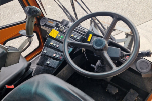 lieferwagen_und_transporter_-_vm_1300_-_meili_289034.jpg