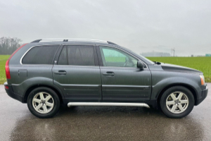 lieferwagen_und_transporter_-_volvo_xc90_2_4_awd_d5_-_volvo_300383.jpg
