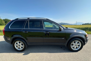 lieferwagen_und_transporter_-_volvo_xc90_2_5t_awd_momentum_-_volvo_257081.jpg