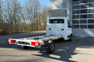 lieferwagen_und_transporter_-_vw_crafter_35_2_0_tdi_l4_-_vw_294121.jpg
