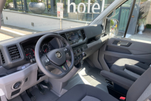 lieferwagen_und_transporter_-_vw_crafter_35_2_0_tdi_l4_4motion_pritsche_doppelkabine_-_vw_246673.jpg