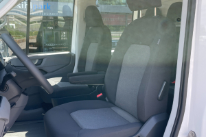 lieferwagen_und_transporter_-_vw_crafter_35_2_0_tdi_l4_4motion_pritsche_doppelkabine_-_vw_246676.jpg