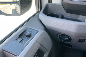 lieferwagen_und_transporter_-_vw_crafter_35_2_0_tdi_l4_4motion_pritsche_doppelkabine_-_vw_246682.jpg