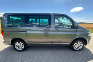 lieferwagen_und_transporter_-_vw_t5_multivan_2_0_bi-tdi_cr_highline_4motion_dsg_-_vw_255573.jpg