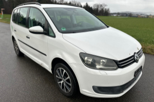 lieferwagen_und_transporter_-_vw_touran_1_4_tsi_ecofuel_trendline_-_vw_300327.jpg
