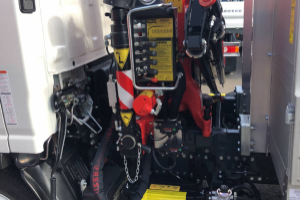 m21-f-dr-19-ddi-tt-kran-fassi-bruecke-bridge-isuzu_175504.jpg