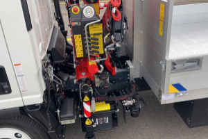 m21-f-dr-19-ddi-tt-kran-fassi-bruecke-bridge-isuzu_175508.jpg
