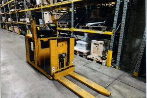 mo10e-ac-12sl-warehouse-order-pickers-yale_252478.jpg