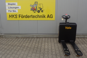 mp16-warehouse-transporter-yale_199861.jpg