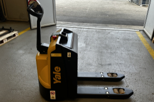 mp18-warehouse-transporter-yale_184006.jpg
