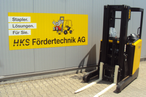 mr12e-warehouse-stacker-yale_190465.jpg