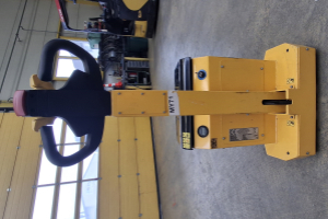 mt200-terminal-tractors-master-mover_219810.jpg