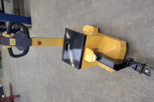 mt200-terminal-tractors-master-mover_219812.jpg