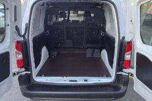 partner-kaw-1000-long-vertief-15-bluehdi-100-ss-panel-van-peugeot_309000.jpg