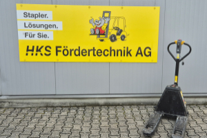 pc15-warehouse-transporter-hyster_183020.jpg