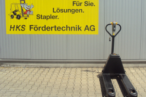 pc15-warehouse-transporter-hyster_253996.jpg
