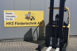 r16-warehouse-stacker-hyster_291152.jpg