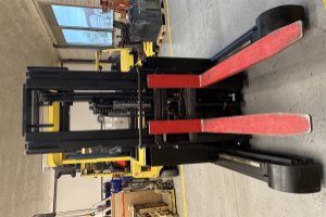 r25-warehouse-stacker-hyster_290628.jpg