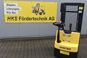 s12ac-il-warehouse-stacker-hyster_216424.jpg