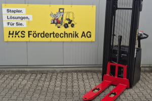 s14-il-warehouse-stacker-hyster_293553.jpg