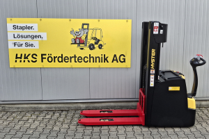 s14ac-il-warehouse-stacker-hyster_215054.jpg