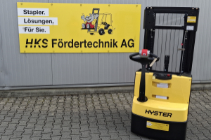 s14ac-il-warehouse-stacker-hyster_215055.jpg