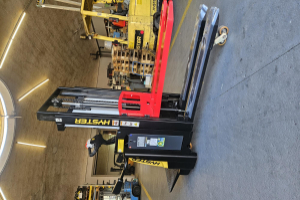 Gabelstapler / Arbeitsbühnen - HYSTER - S2.0SD