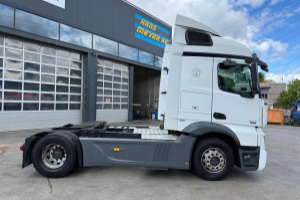sattelzugmaschine_-_actros_1842_4x2_-_mercedes_248811.jpg