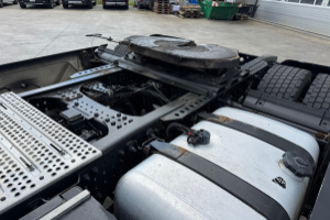 sattelzugmaschine_-_actros_1842_4x2_-_mercedes_248816.jpg