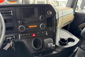 sattelzugmaschine_-_actros_1842_4x2_-_mercedes_248819.jpg