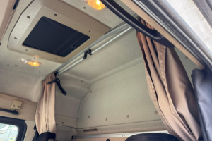 sattelzugmaschine_-_actros_1842_4x2_-_mercedes_248820.jpg