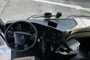 sattelzugmaschine_-_actros_1843_4x2__-_mercedes_226748.jpg