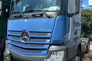sattelzugmaschine_-_actros_1845_hd4x4_getriebeschaden__-_mercedes_249734.jpg