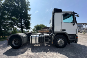 sattelzugmaschine_-_actros_1846_4x2_org_132_000km_-_mercedes_237787.jpg