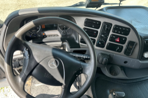 sattelzugmaschine_-_actros_1846_4x2_org_132_000km_-_mercedes_237792.jpg