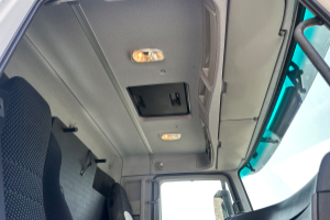 sattelzugmaschine_-_actros_1846_4x2_org_132_000km_-_mercedes_237795.jpg