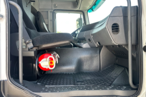 sattelzugmaschine_-_actros_1846_4x2_org_132_000km_-_mercedes_237797.jpg