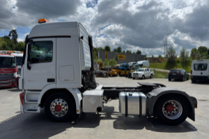 sattelzugmaschine_-_actros_1848_4x2_-_mercedes_235221.jpg
